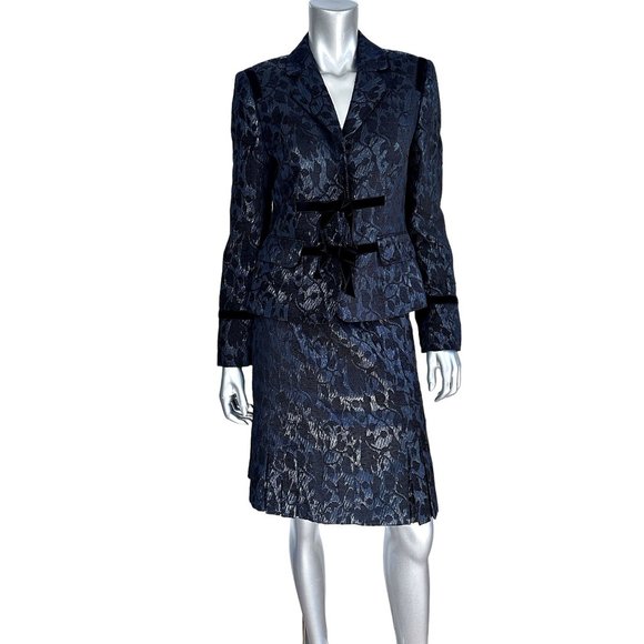 Anne Klein Black Brocade Jacquard Skirt Suit with Velvet Bow Details 8 - Picture 3 of 13